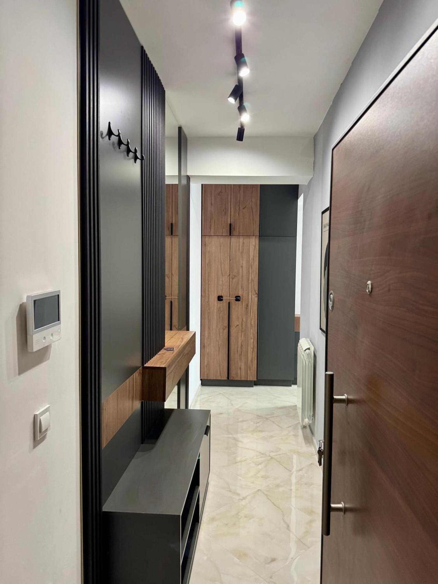 Downtown Riverside Apartments Skopje Bagian luar foto